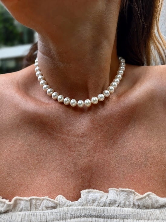Klasyczny naszyjnik z białych pereł z gatunku Round