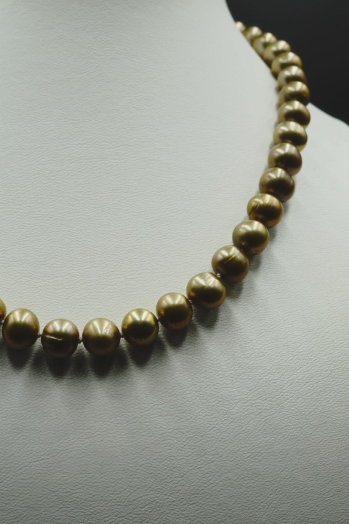 Naturalne złote perły