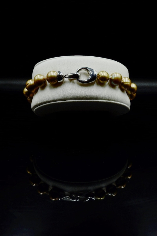 Bransoletka ze złotych pereł