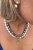 Choker z białych pereł Baroque z pozłacaną monetą