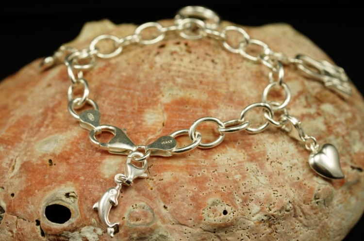 Srebrna bransoletka Charms