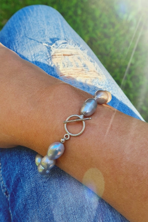 Bransoletka ze srebrnych pereł z gatunku Barock