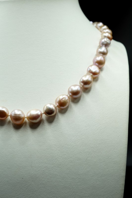 Naszyjnik z pereł lilaróż z gatunku Barock