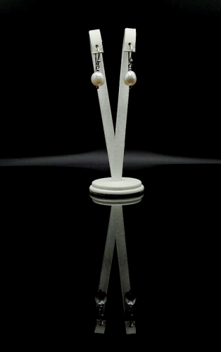 Kolczyki z białych pereł z gatunku Barock