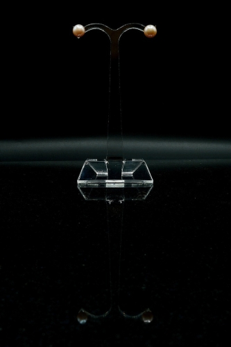 Kolczyki z perły Button w kolorze lilaróż  na sztyft