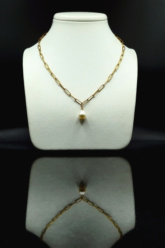 Złoty choker łańcuch z białą perłą z gatunku Rice
