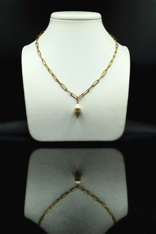 Złoty choker łańcuch z białą perłą Rice