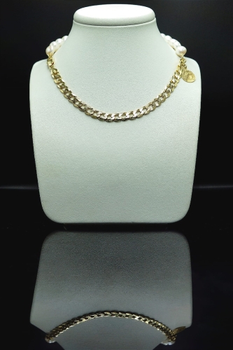 Choker z białych pereł Barock z łańcuchem i monetą