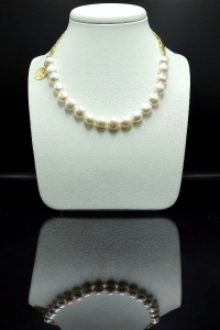 Choker z białych pereł Baroque z łańcuchem i monetą